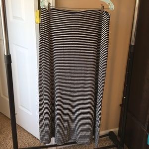Ann Taylor maxi skirt size Petite L